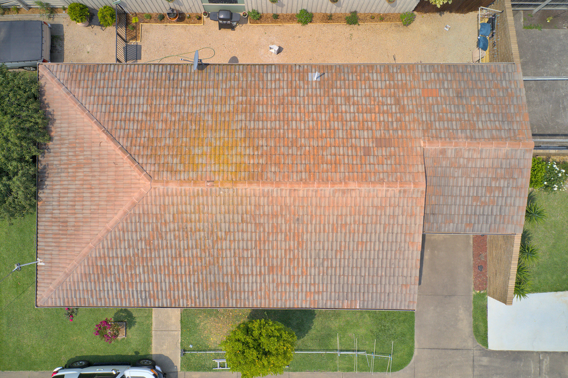 roof_repairs_bairnsdale_b1 Riviera Roofing restoration of a tiled roof. Working in Bairnsdale and East Gippsland.